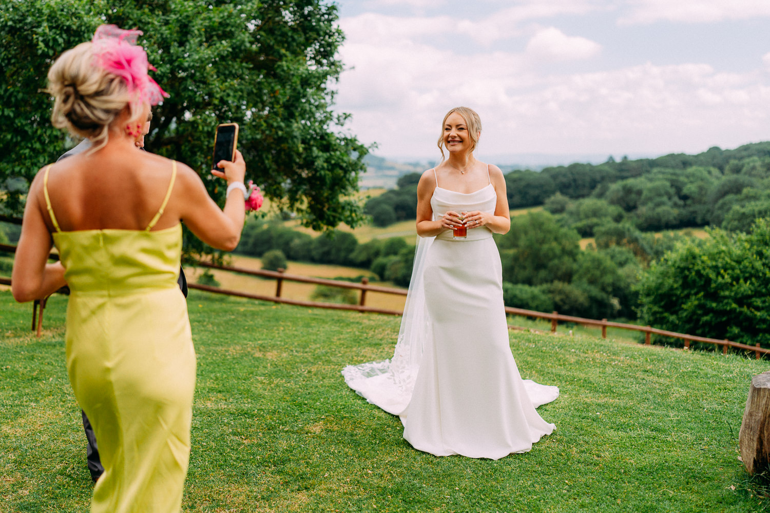 HUW SAM SUGARLOAF BARN WEDDING 015 HUW SAM SUGARLOAF BARN WEDDING 015